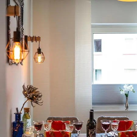 Noble Supreme 80m2 Kamin & Designkueche - Zentrumsnah