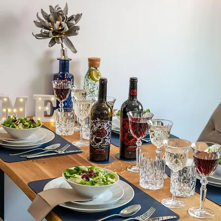 Noble Supreme 80m2 Kamin & Designkueche - Zentrumsnah Apartmán *