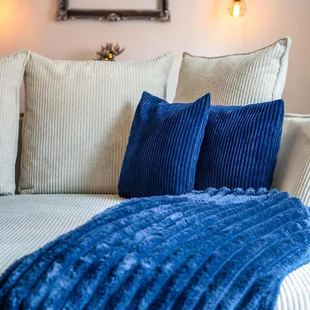 Noble Supreme 80m2 Kamin & Designkueche - Zentrumsnah *