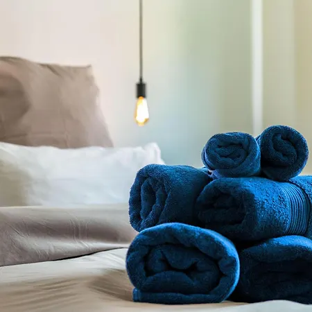 Noble Supreme 80m2 Kamin & Designkueche - Zentrumsnah *