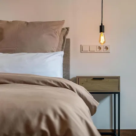 Noble Supreme 80m2 Kamin & Designkueche - Zentrumsnah