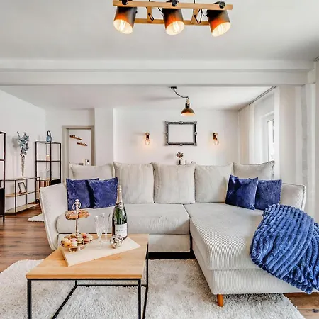 Noble Supreme 80m2 Kamin & Designkueche - Zentrumsnah * Essen