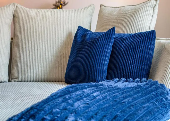 Noble Supreme 80m2 Kamin & Designkueche - Zentrumsnah *