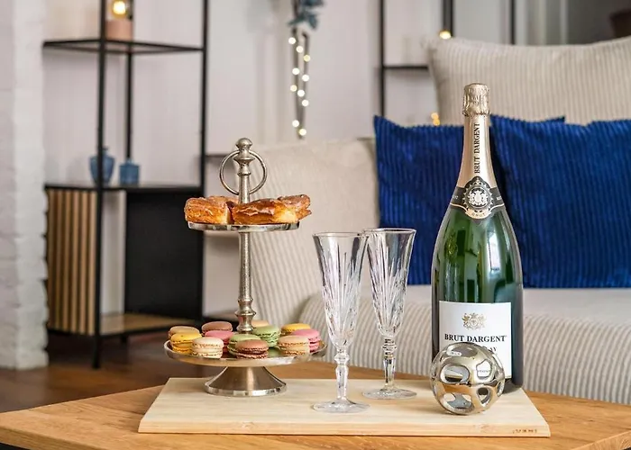 Noble Supreme 80m2 Kamin & Designkueche - Zentrumsnah דירה *