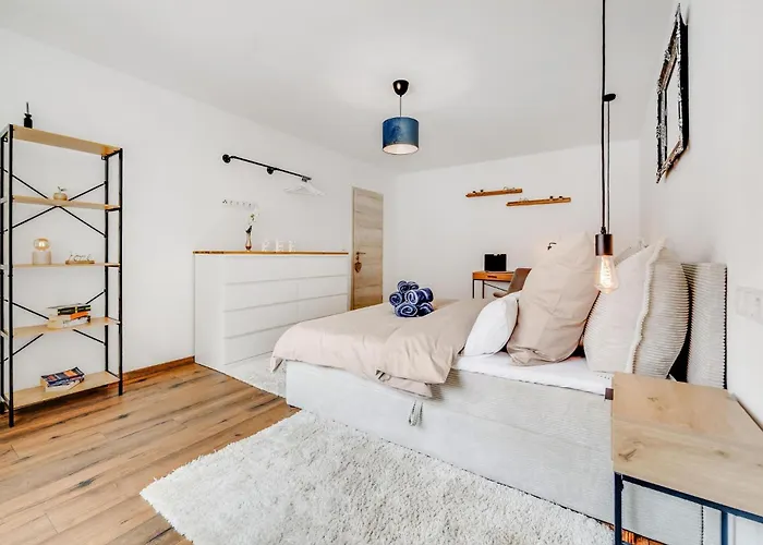 Noble Supreme 80m2 Kamin & Designkueche - Zentrumsnah *